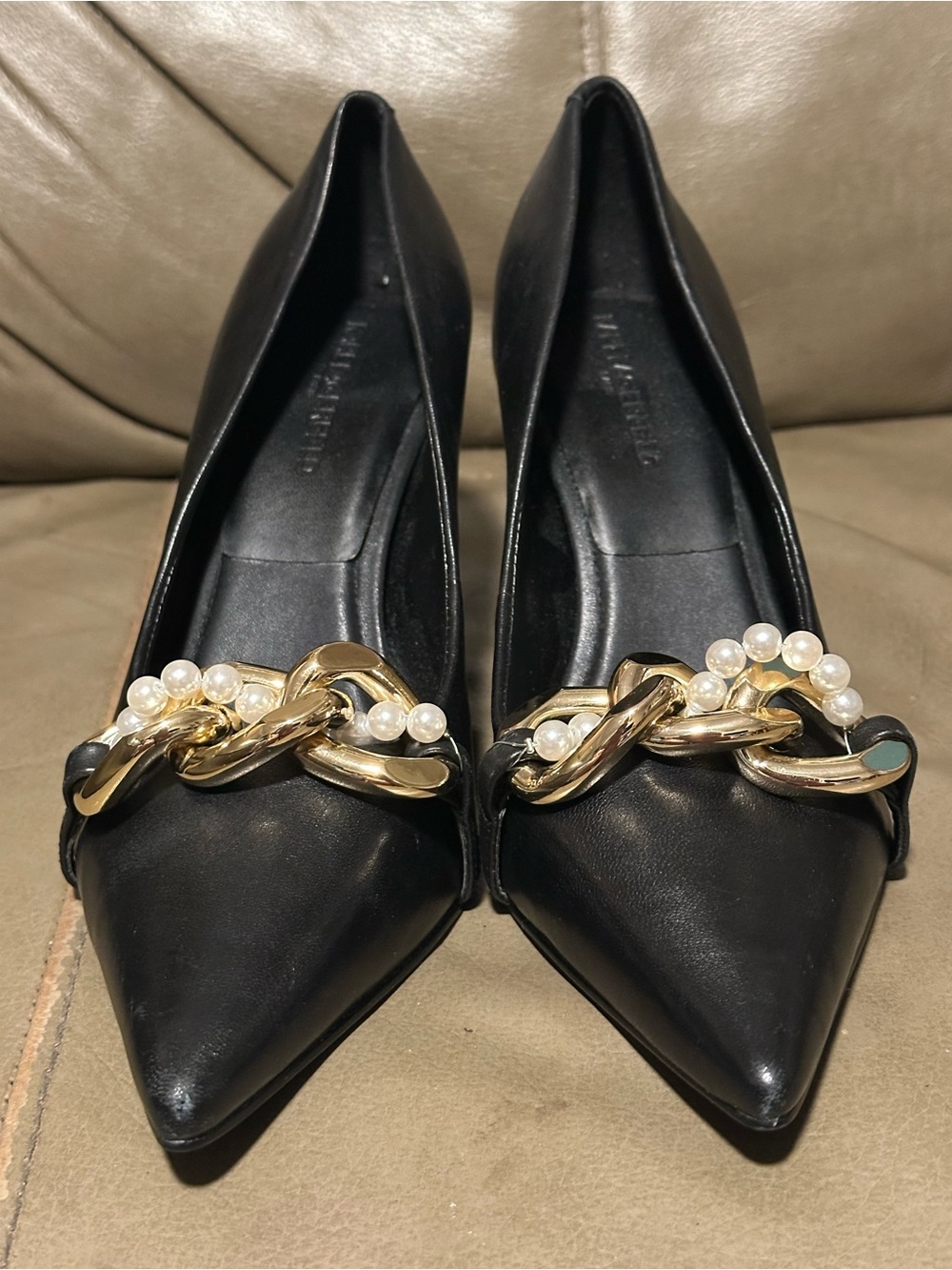 Karl Lagerfeld Paris Sera Black Pointed Toe Heels Gold Chain Pearl Stiletto 9 - Picture 3 of 8